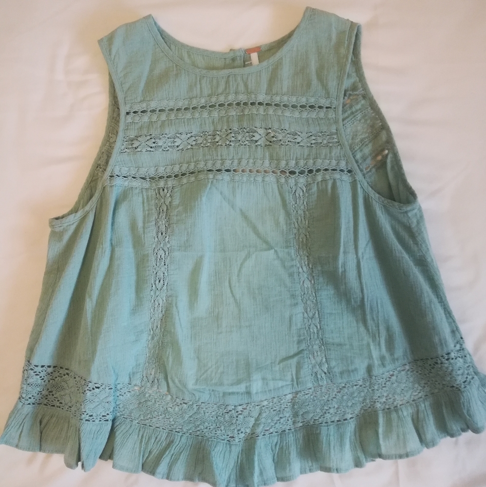 Free People lace ruffle crop top